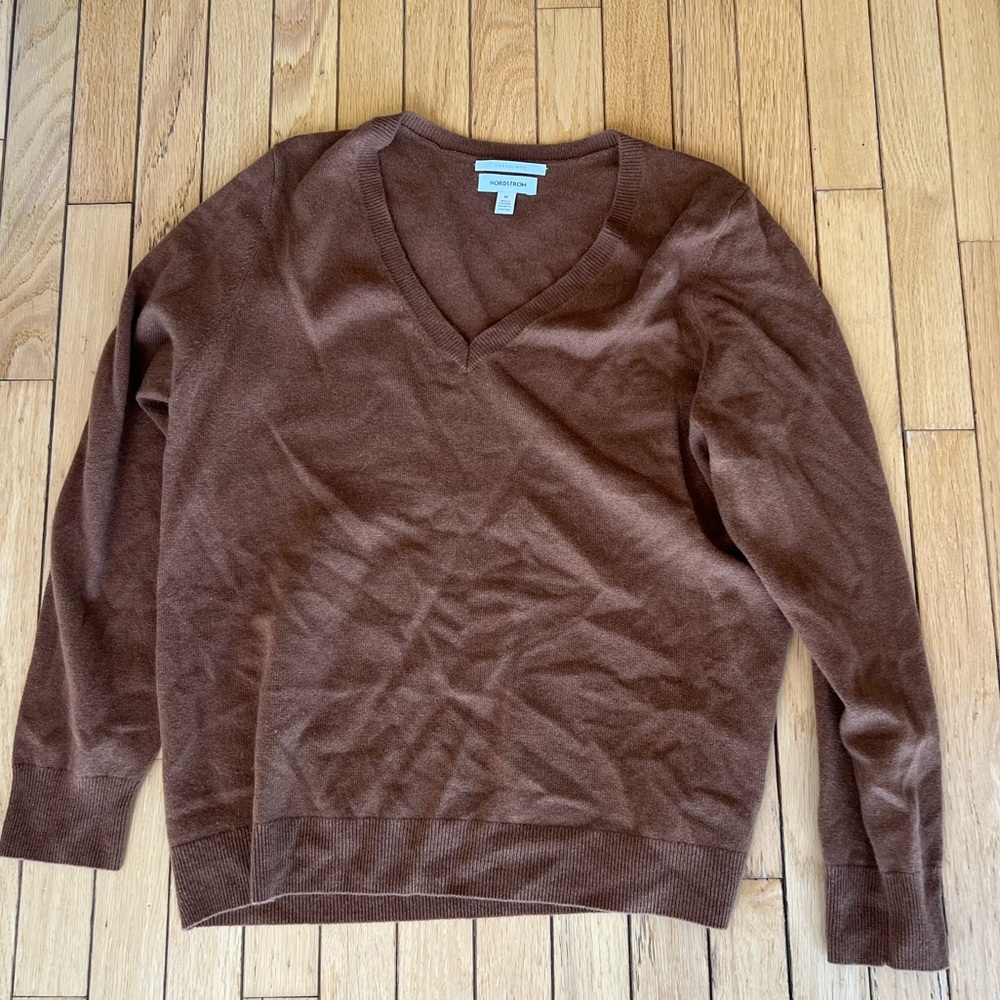 Nordstrom VNeck Cashmere sweater